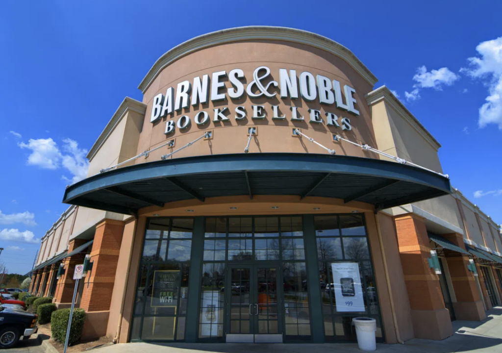 photo of Barnes & Noble storefront